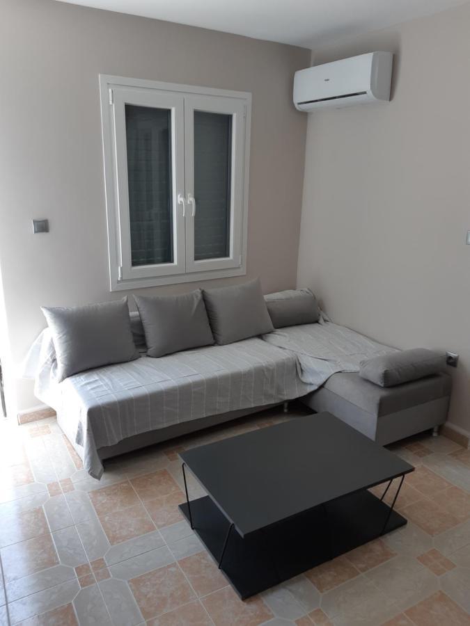 Apartamento Α Peaceful Nest Volímai Exterior foto
